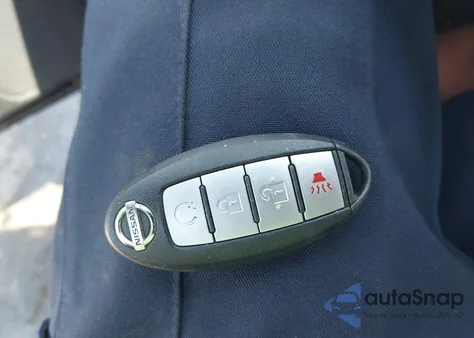 2017 Nissan Pathfinder S/Sv/Sl/Platinum z USA, uszkodzony, nr VIN 5N1DR2MN6HC662101